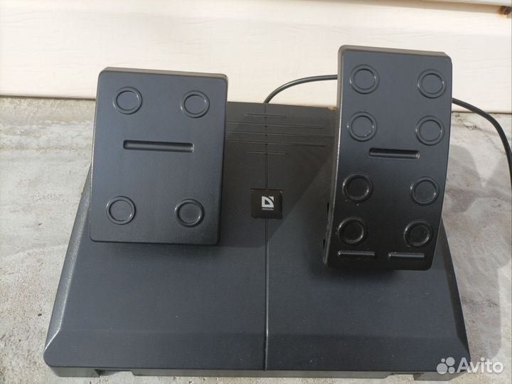 Игровой руль с педалями для пк Defender