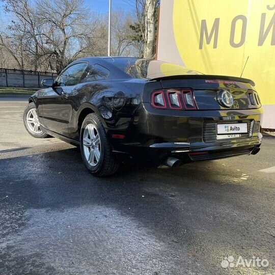 Ford Mustang 3.7 МТ, 2012, 124 500 км