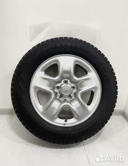 R17 Hankook Dynapro HP2 RA33 225/65, PCD 5x114.3 DIA 60.1