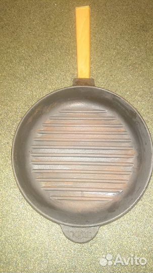 Сковорода чугунная