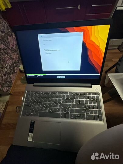 Lenovo ideapad 3