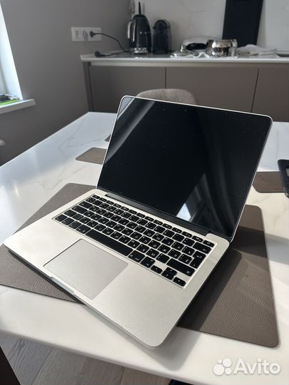 Apple MacBook Pro 13, early 2015