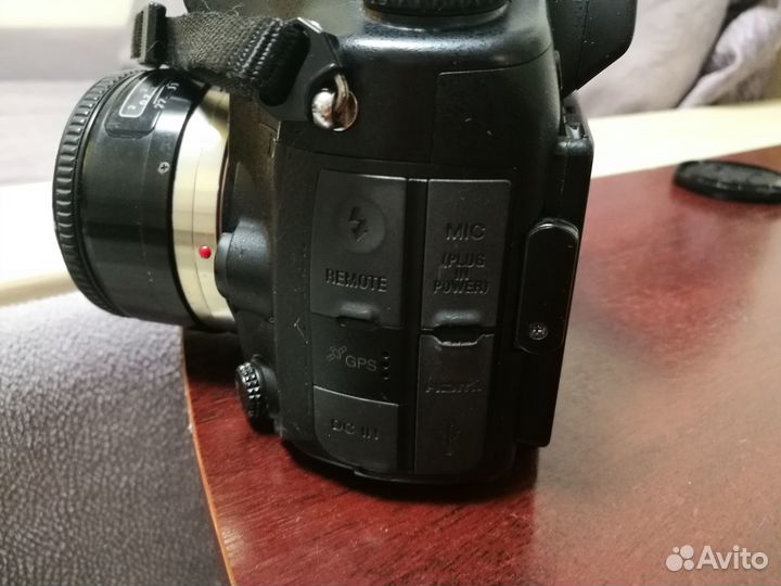Фотоаппарат Sony a77
