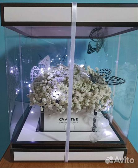 Букет из бабочек в коробке