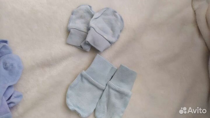 Носки, пинетки, антицарапки, рукавички для новорож