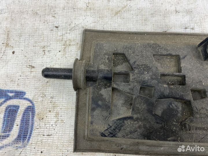 Заслонка отопителя Peugeot 308 I (2007—2011)