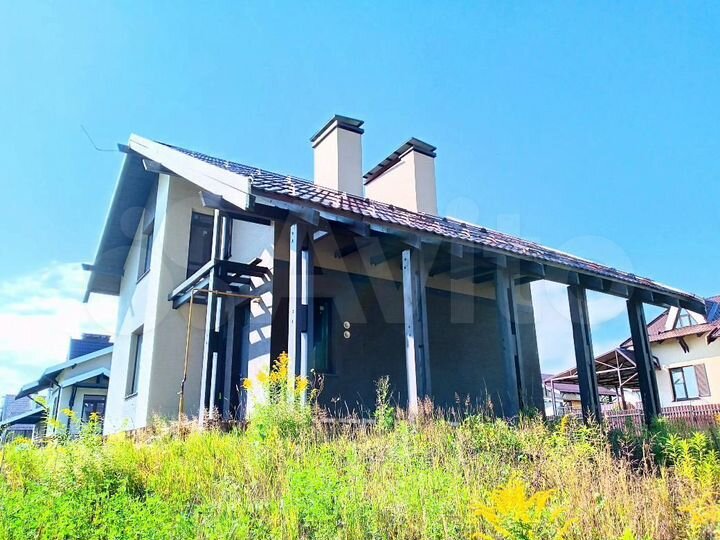 Коттедж 175,6 м² на участке 9 сот.