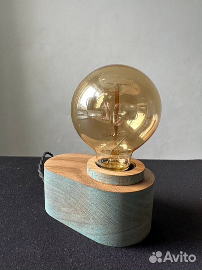 Оригинальная лампа из дерева