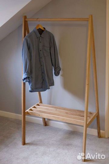 Вешалка напольная деревянная