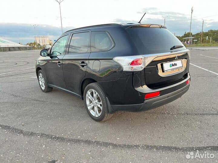 Mitsubishi Outlander 2.0 CVT, 2014, 185 450 км