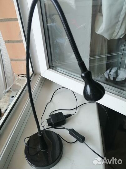 Лампа настольная светодиодная