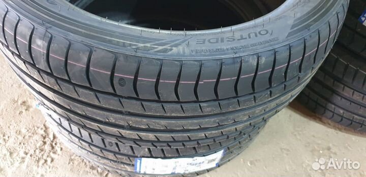 Triangle EffeXSport TH202 245/45 R19 103Y