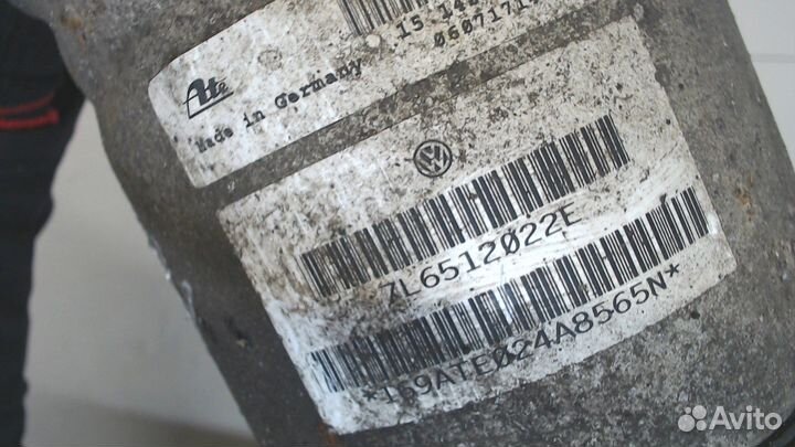 Амортизатор подвески Volkswagen Touareg, 2006