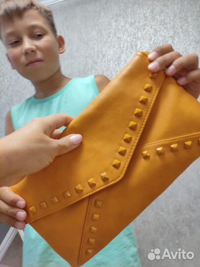 Продам свою женскую сумку