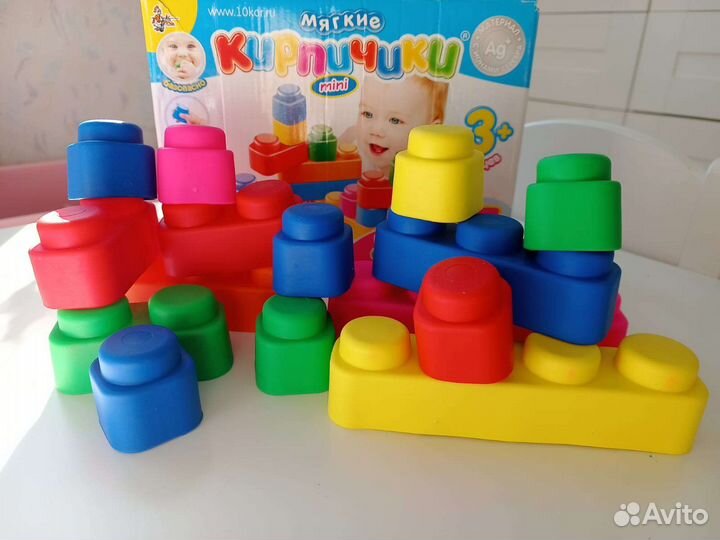 Игрушки, мягкие кирпичики, мягкий конструктор
