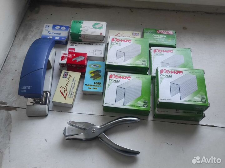 Степплер, дырокол, скобы