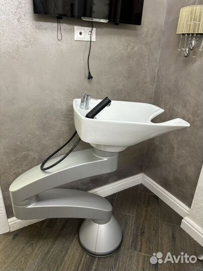 Мойка парикмахерская Jobst swing plus