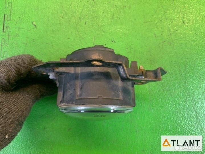 Туманка передняя mitsubishi delica D:5