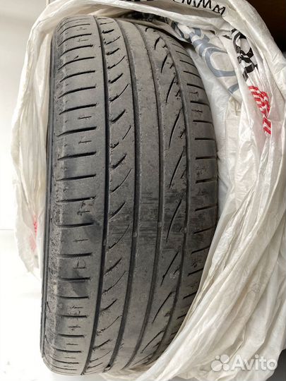 Hankook Ventus ME01 K114 215/60 R16 95H