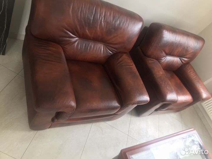 Кресла и стол