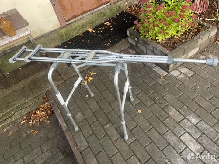 Ходунки и костыли для взрослых инвалидов