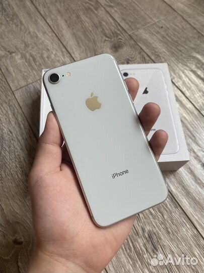 iPhone 8 64gb