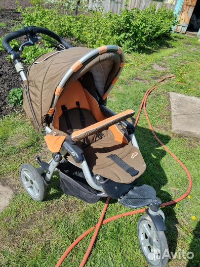 Коляска 3 в 1 с автолюлькой