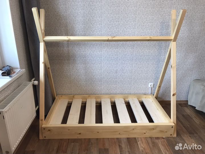 Детская кровать из массива с установкой