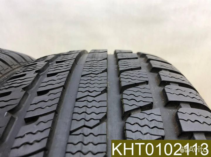 Kumho I'Zen KW27 205/55 R17 95V