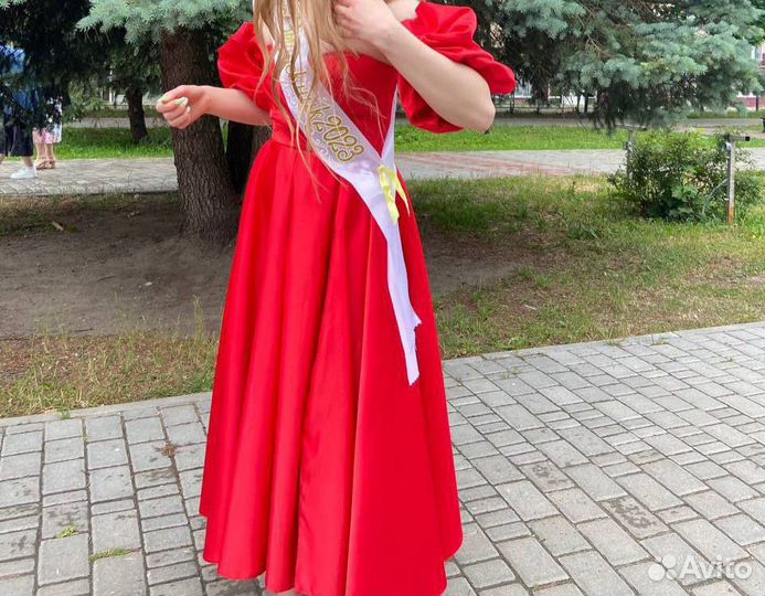 Платье женское праздничное