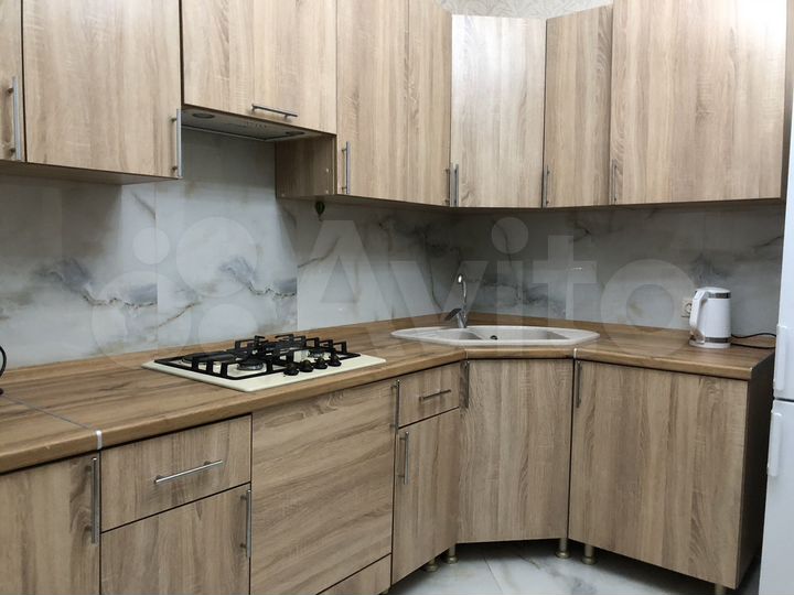 2-к. квартира, 60 м², 1/5 эт.