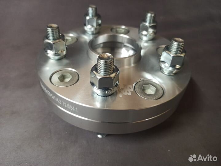 Колесные проставки