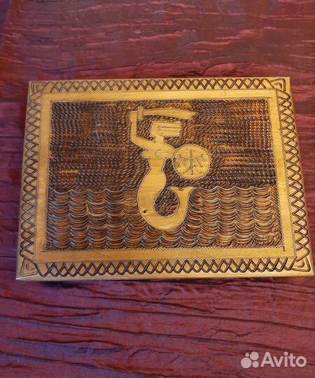 Шкатулка деревянная для карт