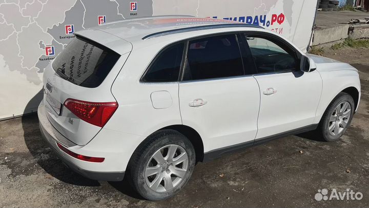 Насос вакуумный Audi Q5 (8R) 06E145100M