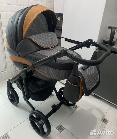 Коляска 2 в 1 adamex