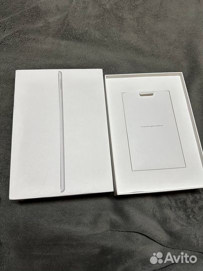 iPad 10.2