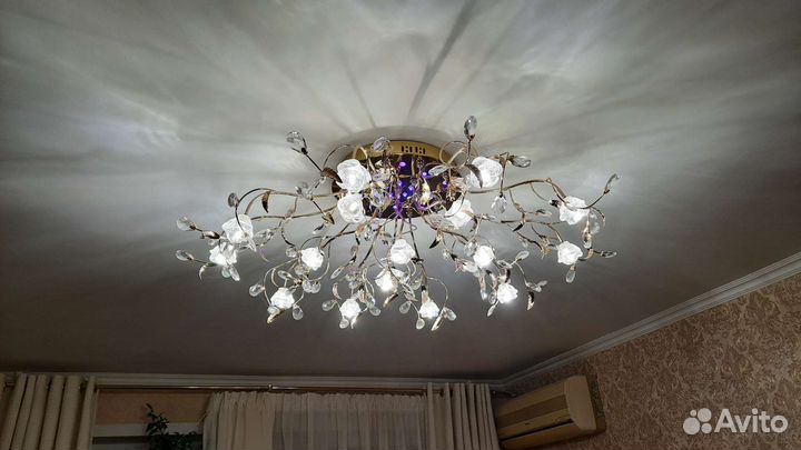 Продам люстру бу потолочную