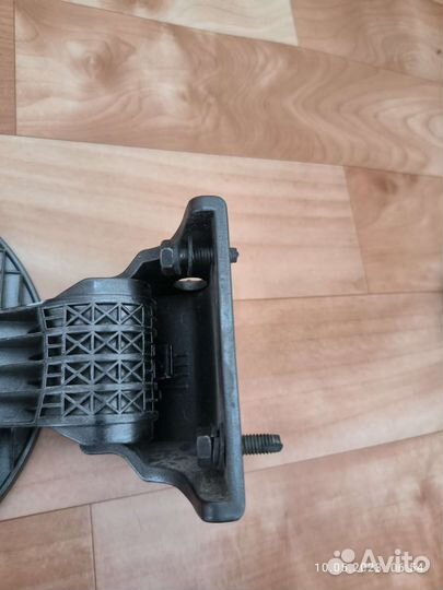 Лючек бензобака solaris