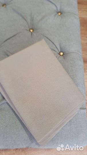 Отрез новой мебельной ткани