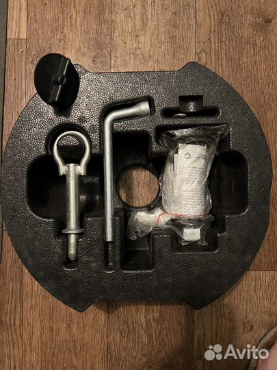 Домкрат, баллонник, крюк