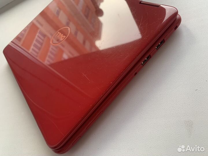 Ноутбук Dell inspiron