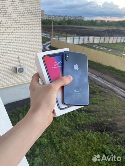 iPhone X, 64 ГБ