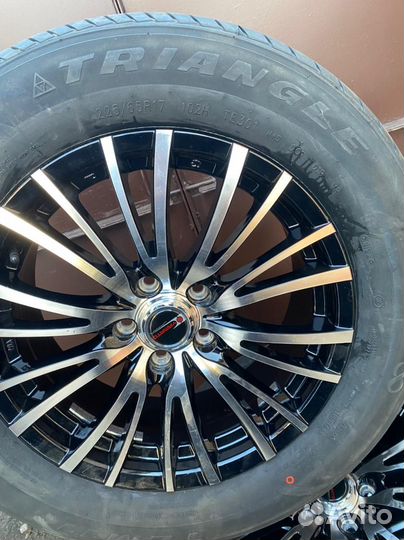 Triangle TE301 225/65 R17 102H