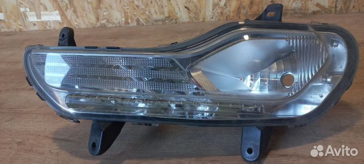 Фара противотуманная левая Ford Kuga 2