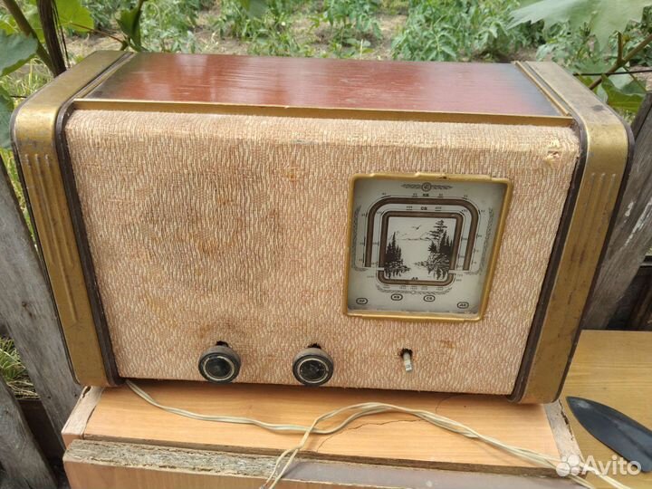 Ламповый радиоприемник Рекорд