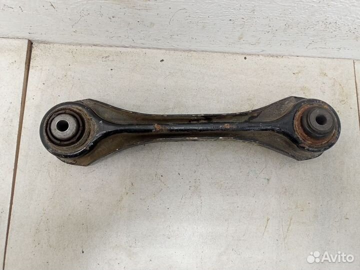 Рычаг задний поперечный