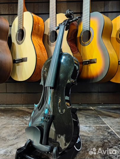 Скрипка чёрная 4/4 + аксессуары (комплект)