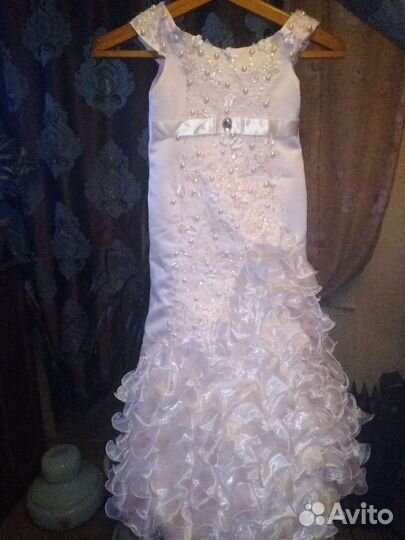 Платье праздничное р-р 10-11 л