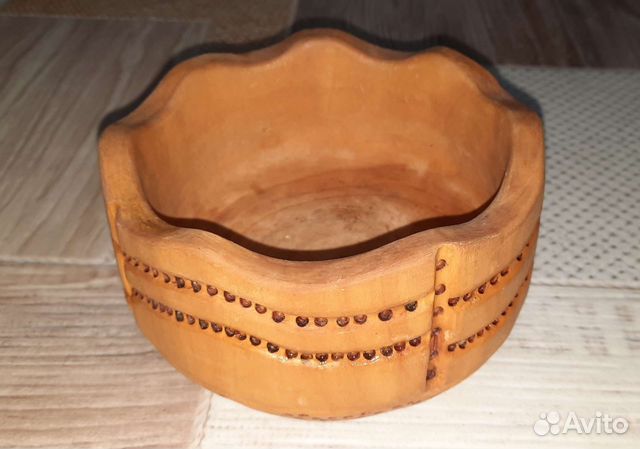 Чаша из дерева