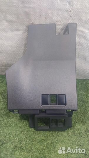 Накладка торпедо Toyota Verso R2 2017